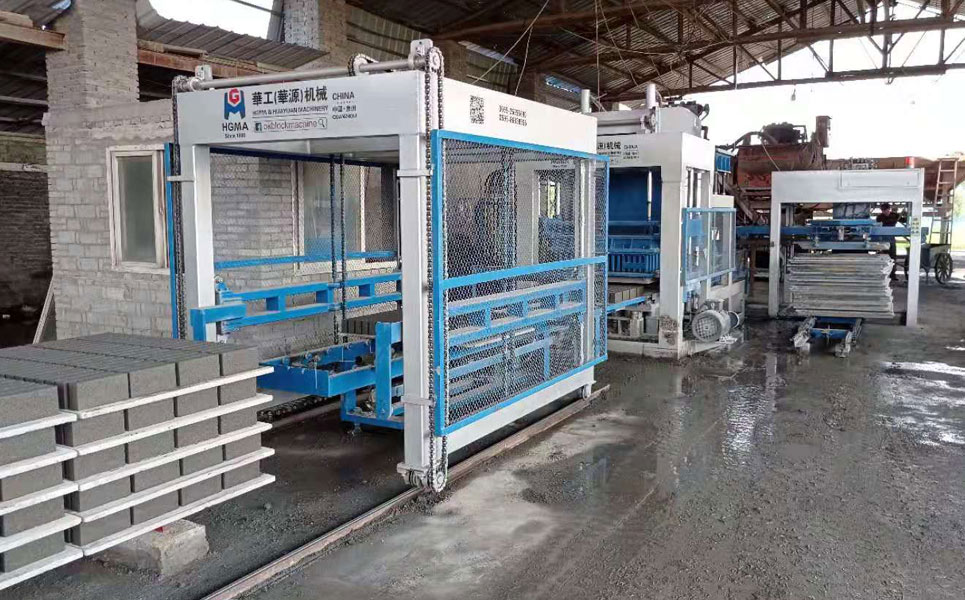  HGMA mise en service de la machine de fabrication de briques de rebut de construction à Shiyan Hubei 